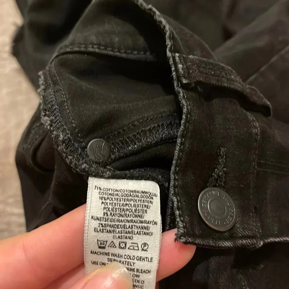 Free People - Destroyed Skinny Fit Jeans Style #Ob823188 - Black - Size 28 - GUC - Picture 8 of 9